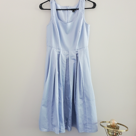 Ann Taylor Dresses & Skirts - Gorgeous baby blue dress